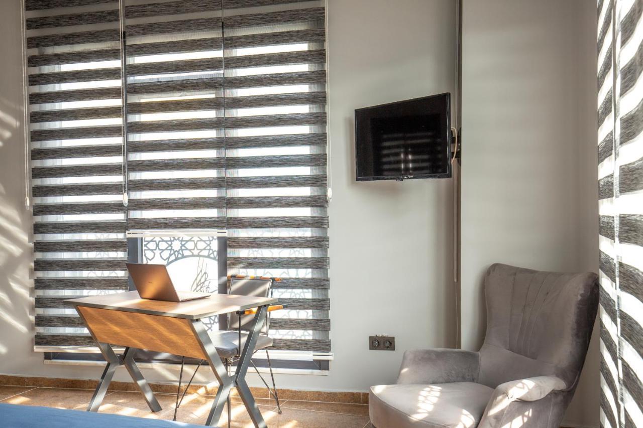 Beyoglu Huzur Apart Apartamento Istambul Exterior foto