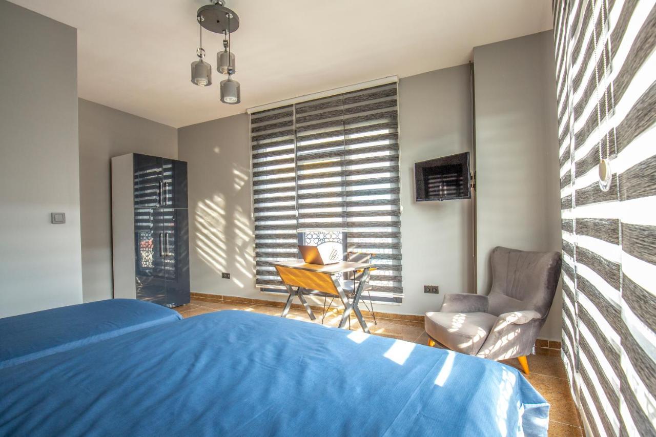 Beyoglu Huzur Apart Apartamento Istambul Exterior foto